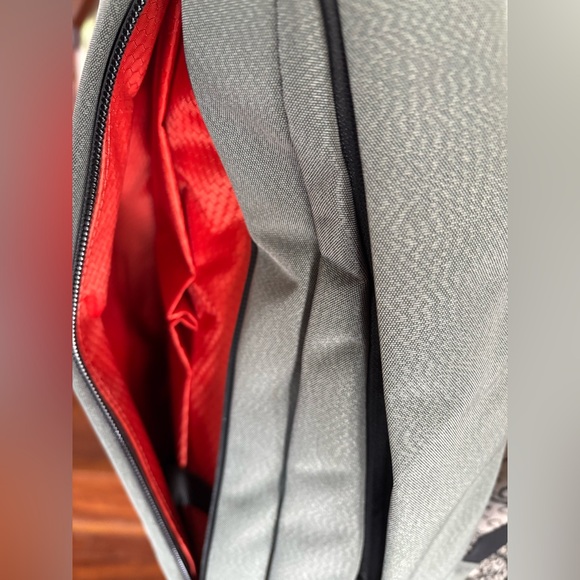 Alpaka Metro Backpack 12L - Picture 6 of 11